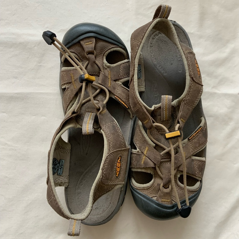 Keen Women’s sandals shoes Anti odor Anatomic Footbed Waterproof Brown 8 US